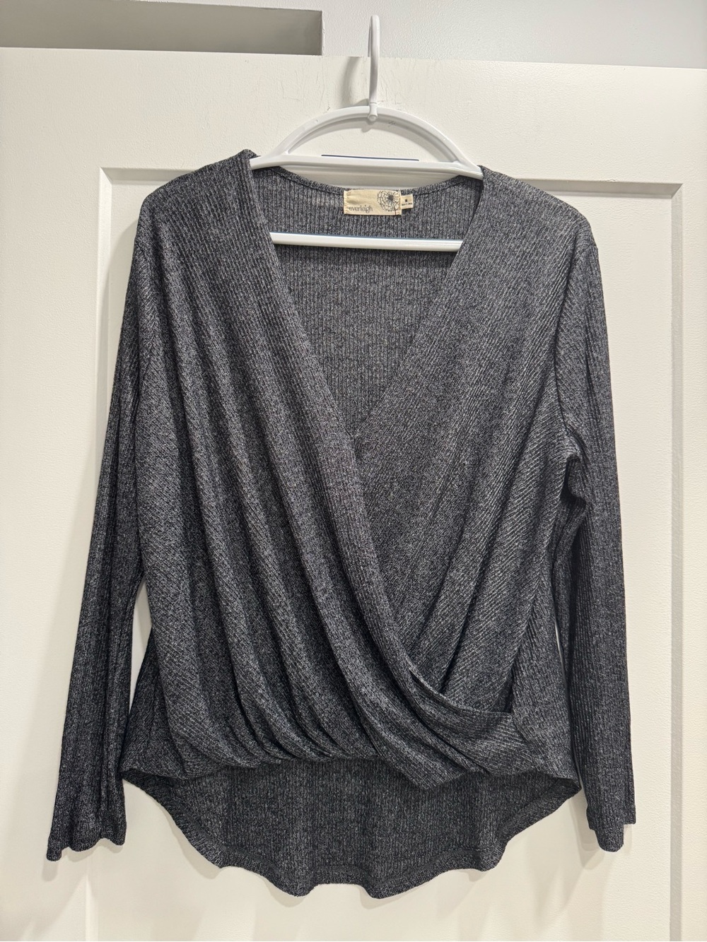 EVERLEIGH Women's Wrap-Front Long Sleeve Gray High-Low Top. Size M